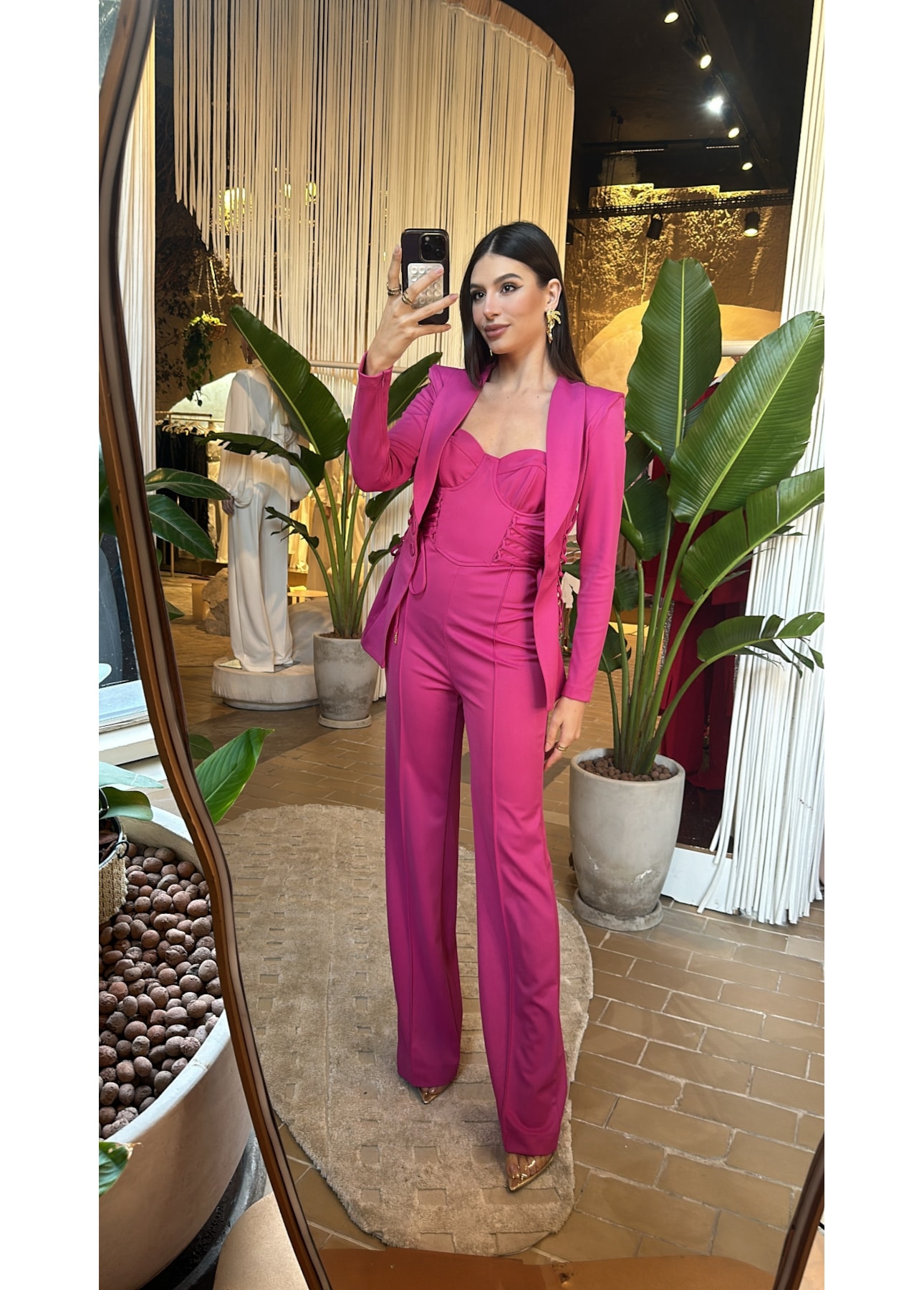 image_a2fde368-815d-4bf1-b52a-15b0e9503bee