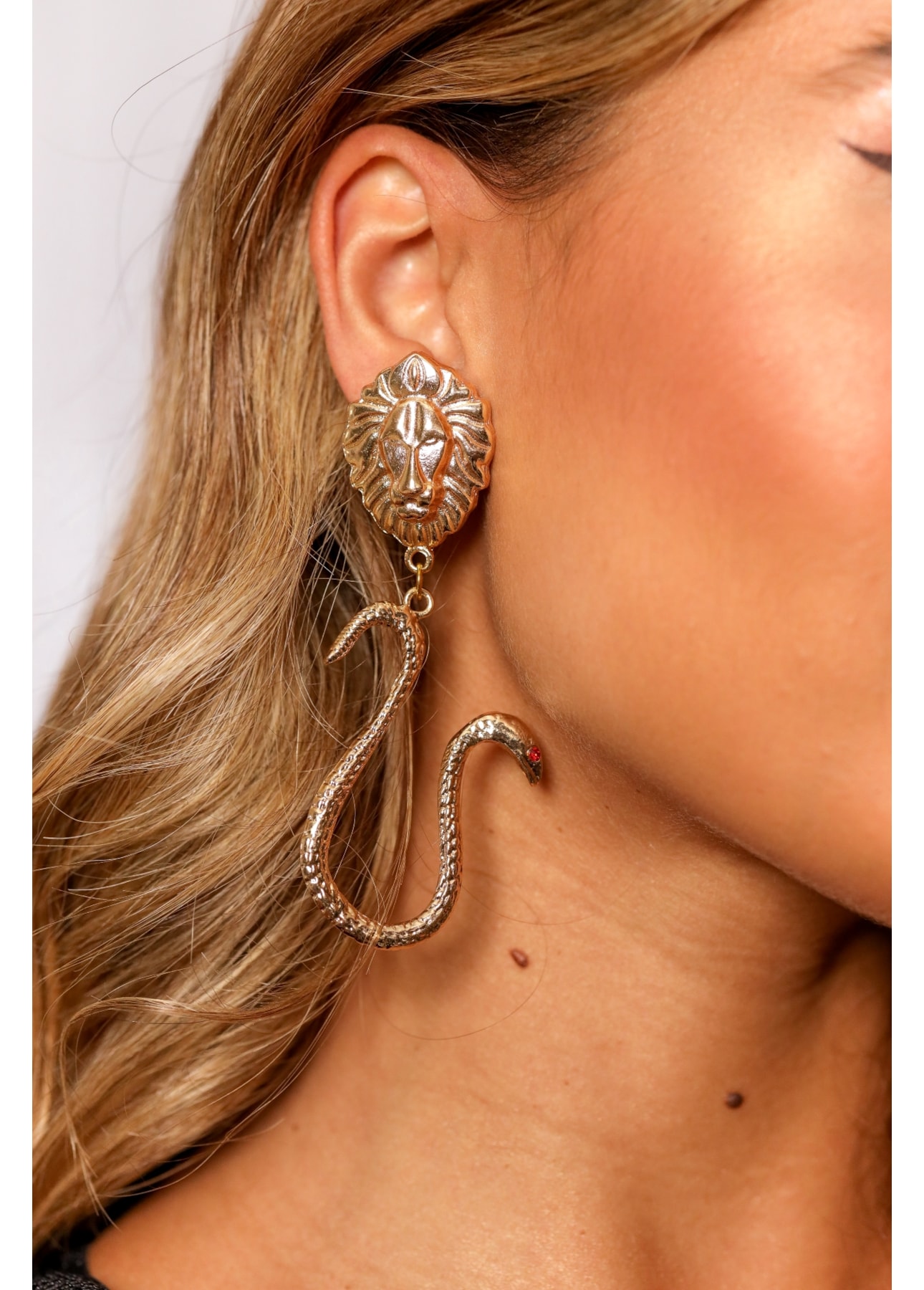 image_7ef0d03f-bc4e-483c-89a1-f5adceff4680