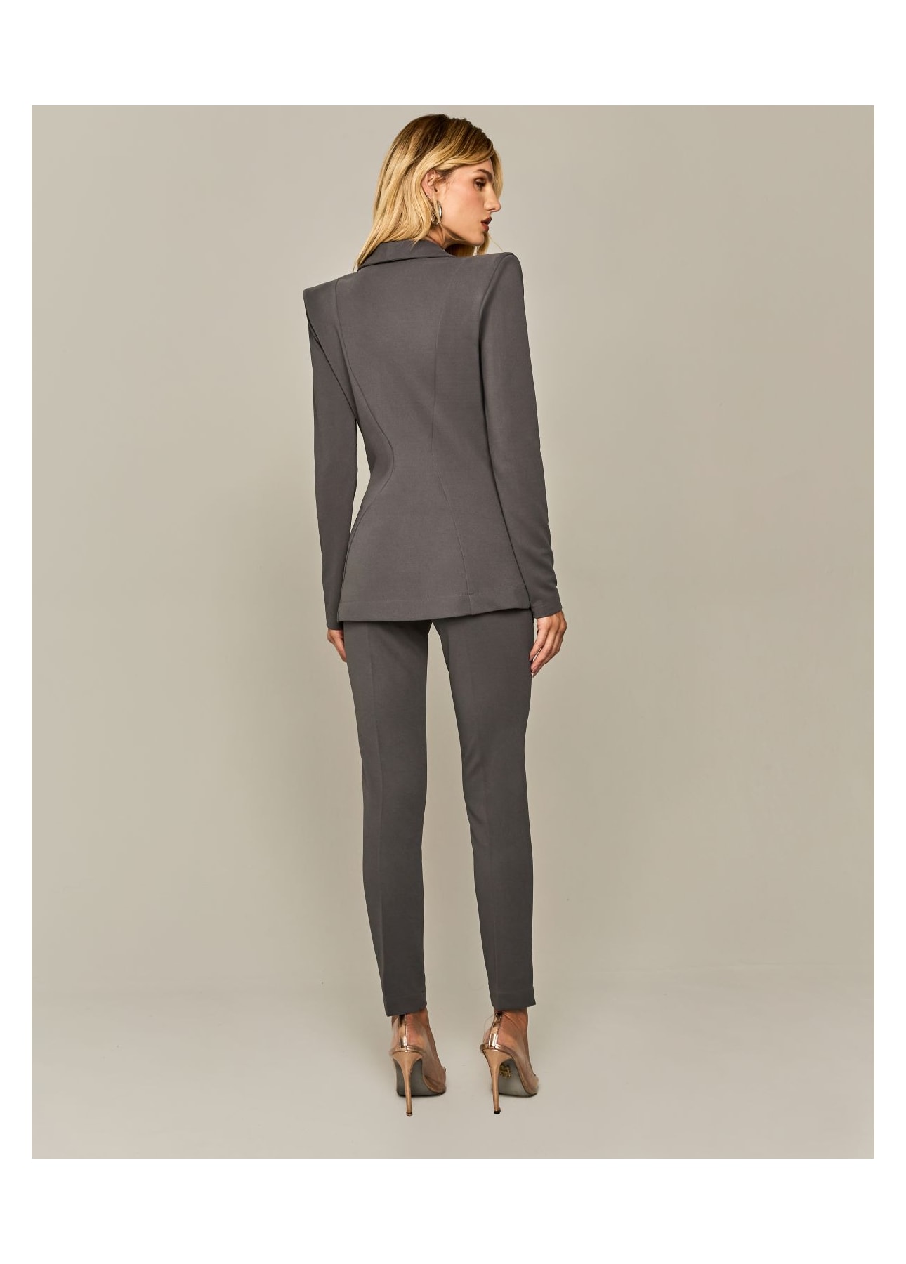 image_cc206263-a6a1-4555-aace-0cbadc5d2375